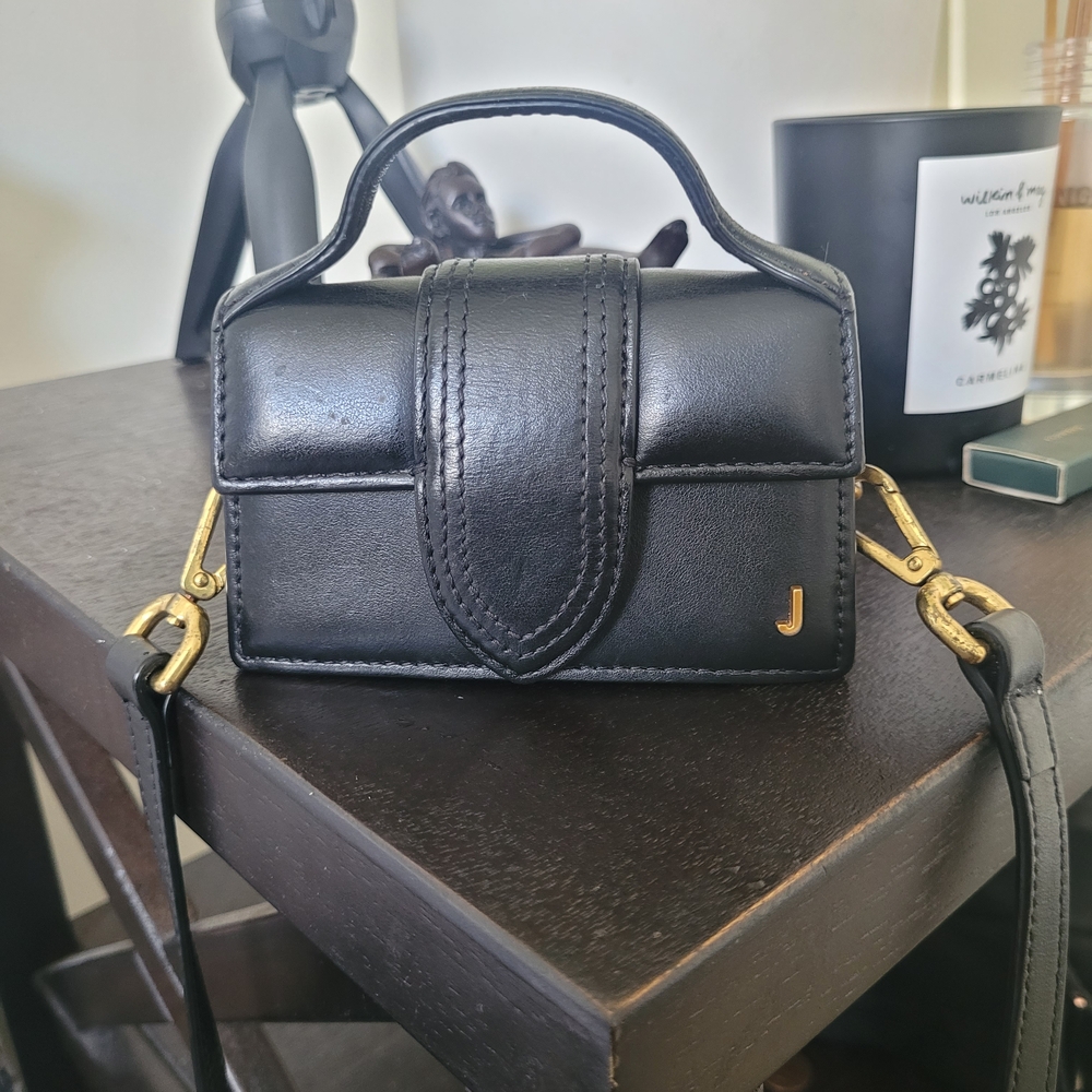 Elegant Black Leather Handbag